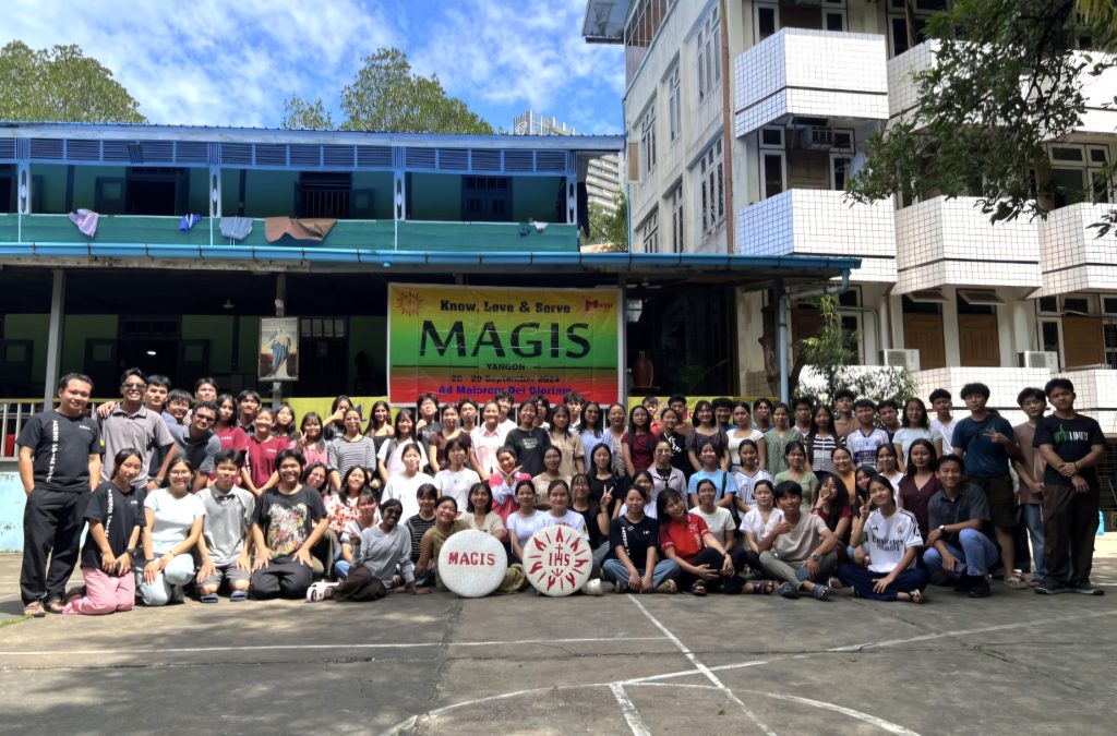 Người trẻ học cách sống tinh thần Magis